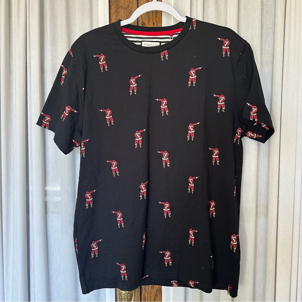Denim & Flower Ricky Singh All Over Dabbing Santa Tee